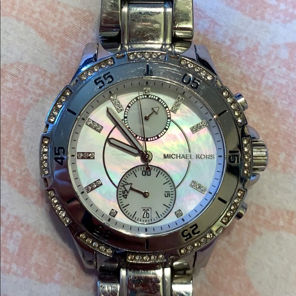 Michael Kors watch - Picture 1 of 4